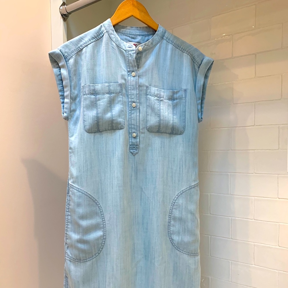 Vineyard Vines denim dress